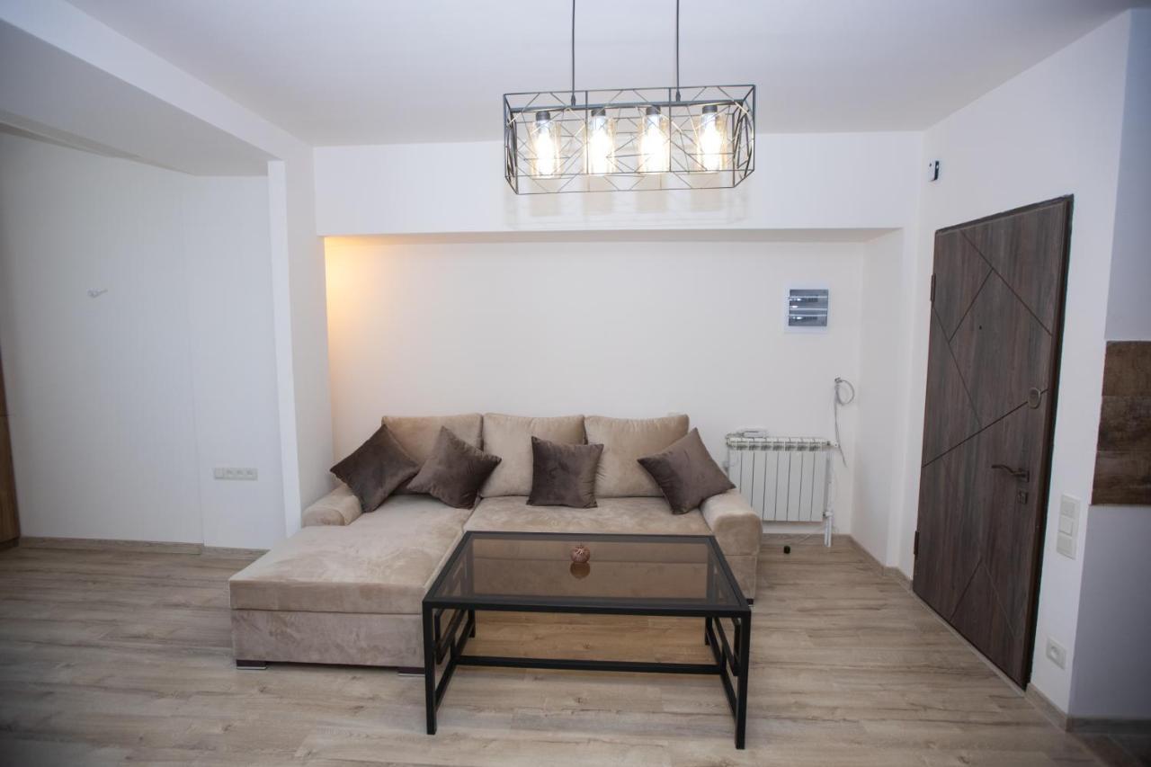 Yereone Hotel Apartment Jereván Kültér fotó